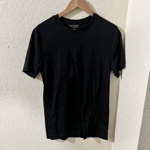 Banana Republic Black Luxury-Touch Performance T-Shirt Small Short Sleeve S EUC